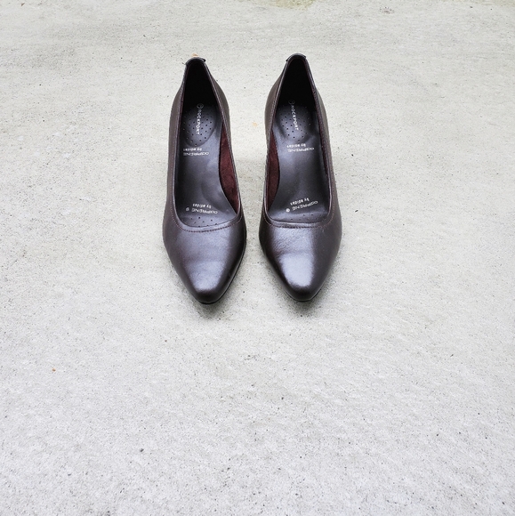 Dark brown high heels - Picture 2 of 4